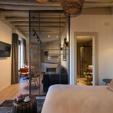 Home4u, Plaza Nueva 3 Гранада