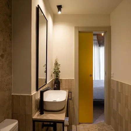 Апартаменты Home4u, Plaza Nueva 3 Гранада